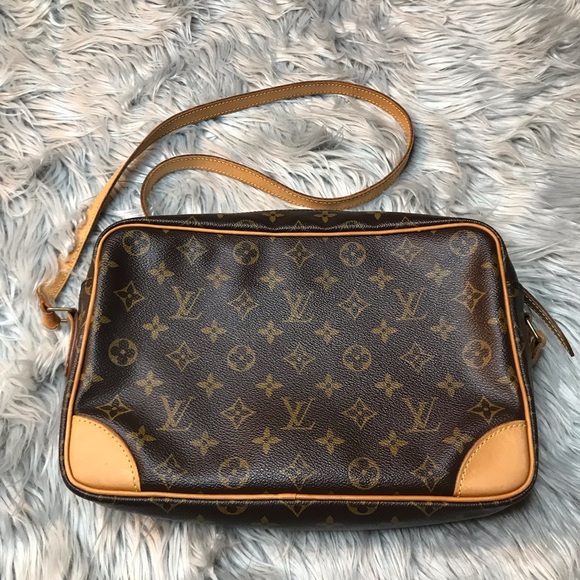 AUTH Louis Vuitton Trocadero 30 - Picture 3 of 8